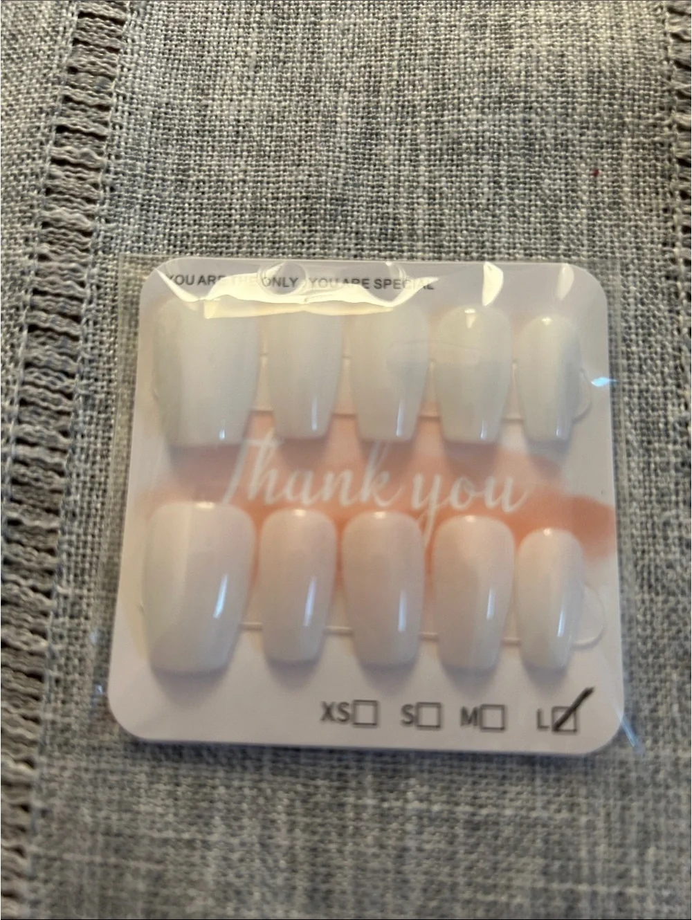 White Press-On Nail Set - Neutral Gloss Finish